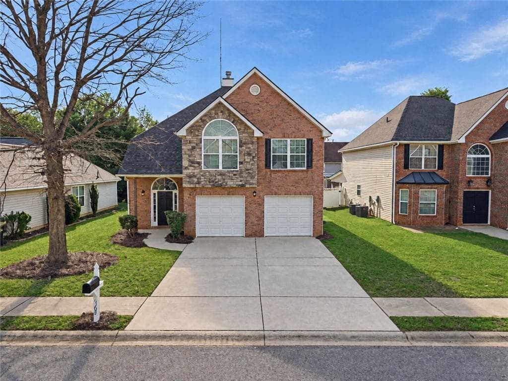4 bedroom, 3 bathroom, 2,228 sq ft single family residence for sale at 11657 Flemming Court, Hampton, GA 30228