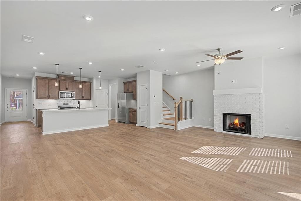 3 bedroom, 3 bathroom, 2,035 sq ft townhouse for sale at 5665 Tillman Way, Powder Springs, GA 30127