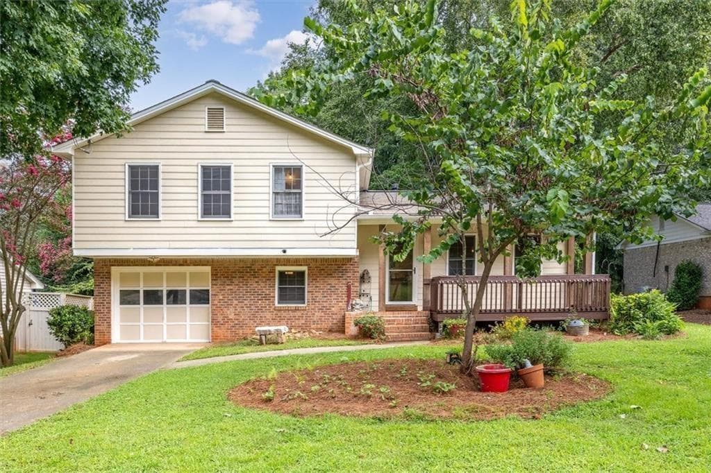 3 bedroom, 2 bathroom, 1,606 sq ft single family residence for sale at 4146 Duesenberg Drive, Tucker, GA 30084