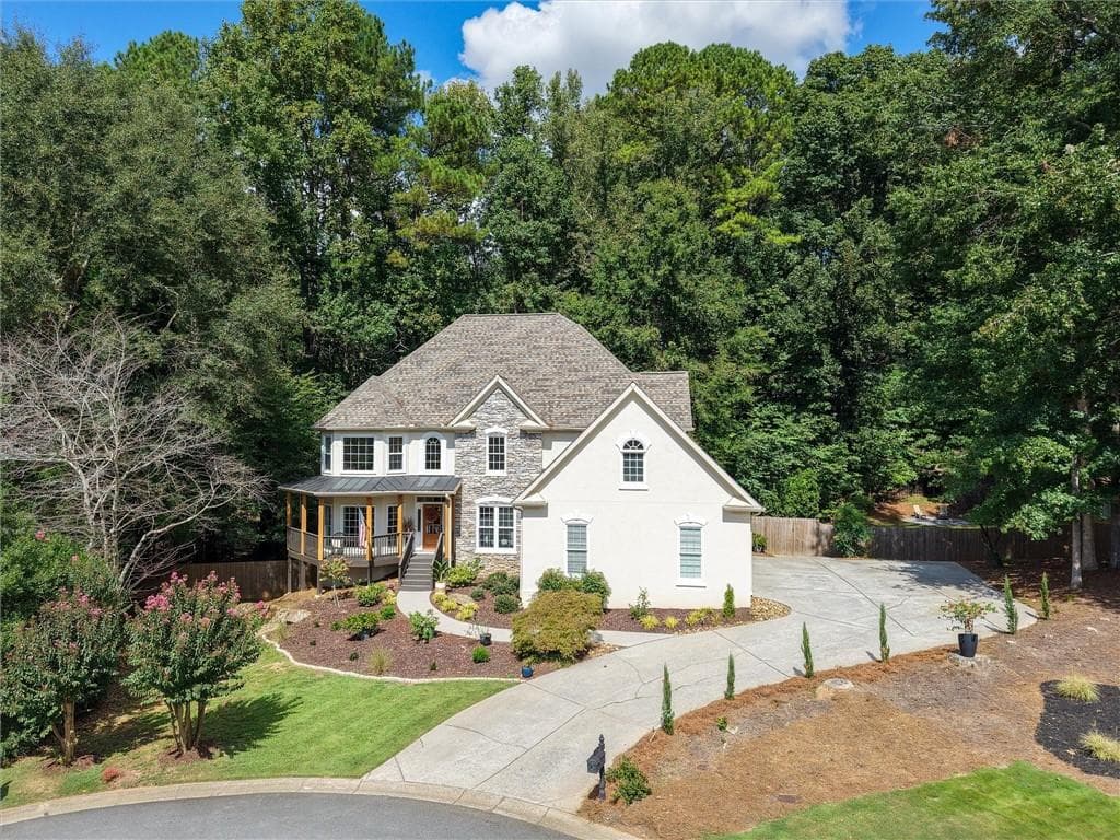 6 bedroom, 5 bathroom, 5,008 sq ft single family residence for sale at 4544 Cavallon Way, Acworth, GA 30101