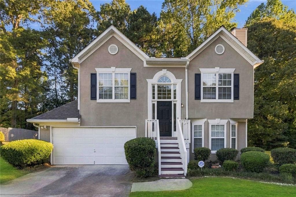 3 bedroom, 3 bathroom, 1,896 sq ft single family residence for sale at 3060 Harvest Circle, Fairburn, GA 30213