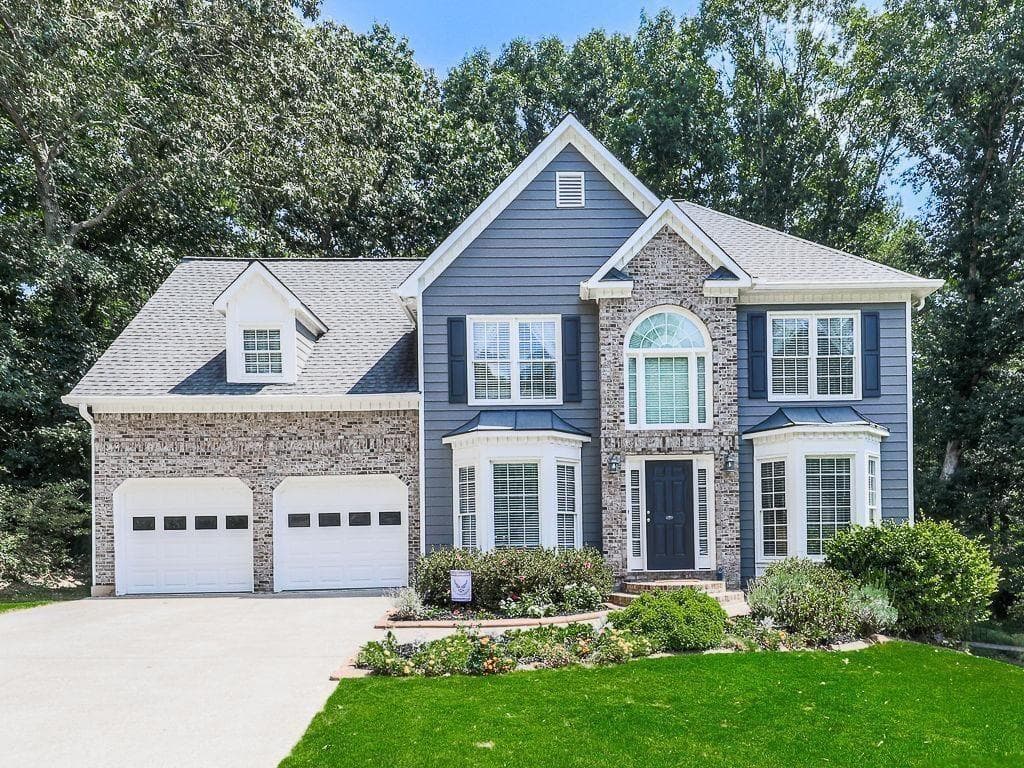 5 bedroom, 4 bathroom, 2,864 sq ft single family residence for sale at 373 Yonah Circle, Woodstock, GA 30189