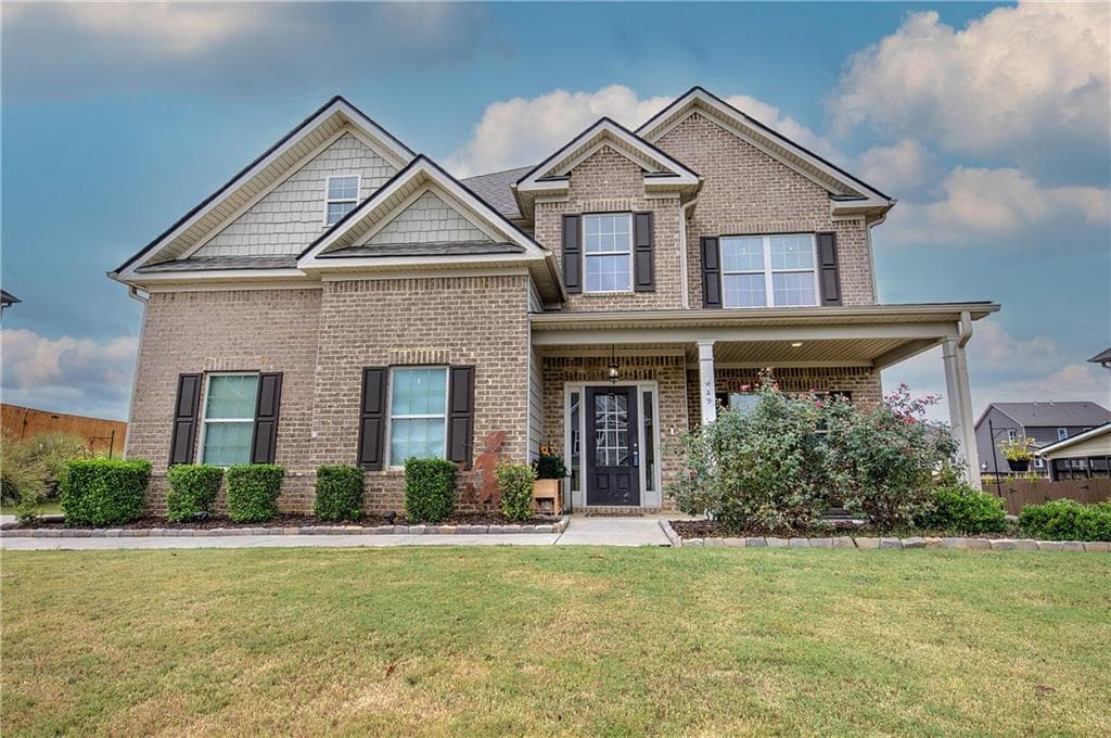 4 bedroom, 3 bathroom, 2,768 sq ft single family residence for sale at 519 Adare Parkway, Adairsville, GA 30103