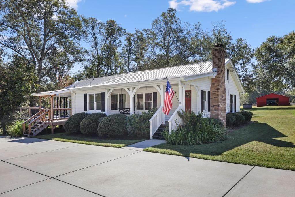 3 bedroom, 3 bathroom, 2,180 sq ft single family residence for sale at 5851 Leah Lane, Powder Springs, GA 30127