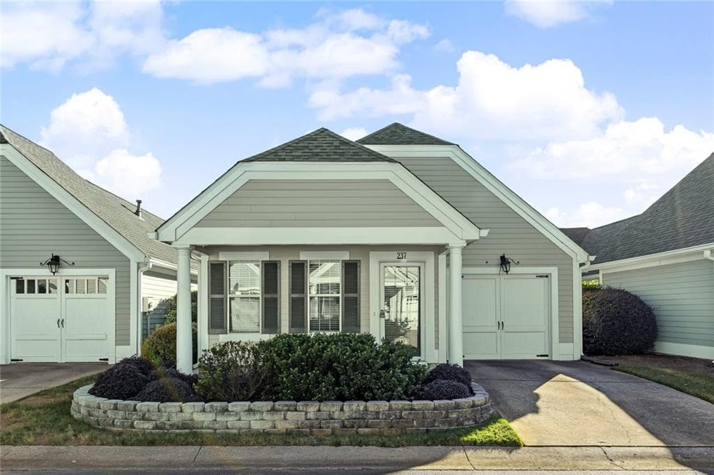 2 bedroom, 2 bathroom, 1,328 sq ft single family residence for sale at 237 Rose Cottage Drive, Woodstock, GA 30189