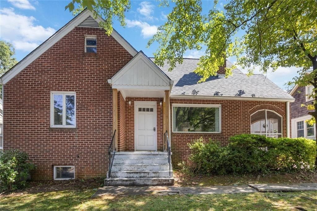 4 bedroom, 4 bathroom, 2,362 sq ft single family residence for sale at 1185 Francis Street, Atlanta, GA 30318