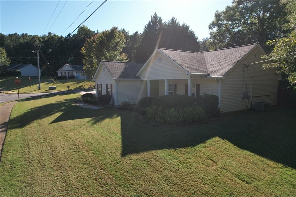 3 bedroom, 2 bathroom, 1,320 sq ft single family residence for sale at 15 Sampson Court, Covington, GA 30016