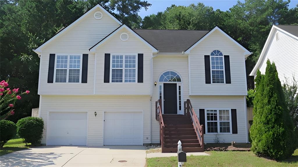 5 bedroom, 3 bathroom, 2,172 sq ft single family residence for sale at 205 Buffington Drive, Union City, GA 30291