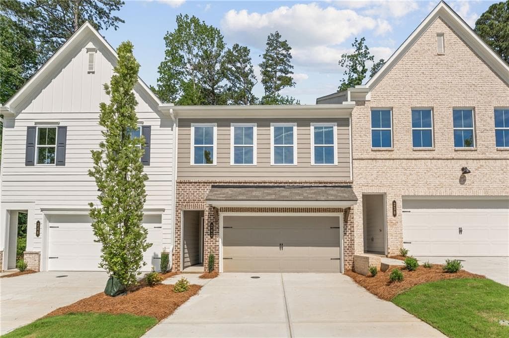 3 bedroom, 3 bathroom, 1,805 sq ft townhouse for sale at 316 Colsen Drive, Acworth, GA 30102