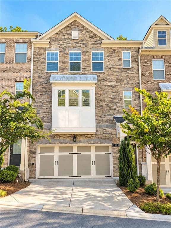 3 bedroom, 4 bathroom, 2,407 sq ft townhouse for sale at 1323 Rosen Road, Atlanta, GA 30319