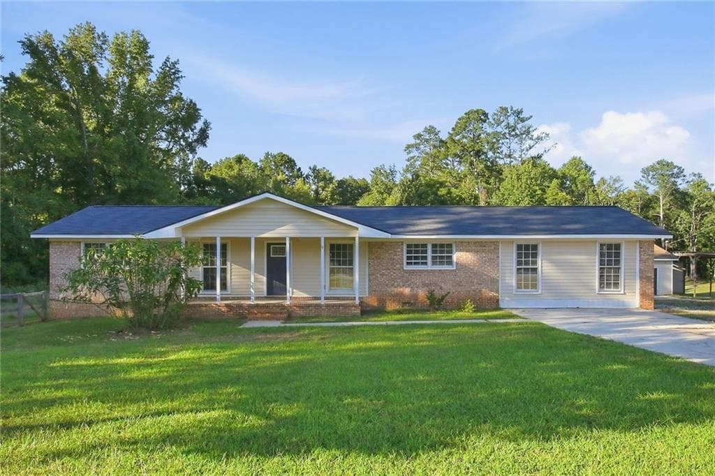 4 bedroom, 2 bathroom, 2,665 sq ft single family residence under contract at 2460 Greensboro Road, Madison, GA 30650