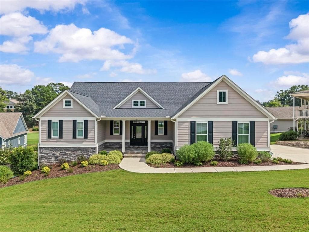 4 bedroom, 3 bathroom, 4,200 sq ft single family residence for sale at 1011 Lofter Place, Greensboro, GA 30642