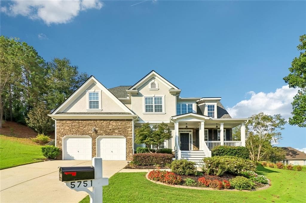 4 bedroom, 3 bathroom, 2,287 sq ft single family residence for sale at 5751 Vinings Place Court, Mableton, GA 30126