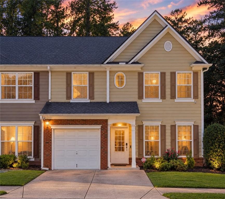 3 bedroom, 3 bathroom, 1,948 sq ft townhouse for sale at 4125 Magnolia Glen Walk 1, Norcross, GA 30093