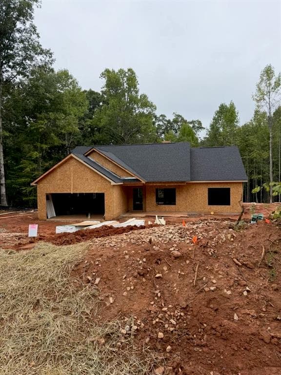 3 bedroom, 2 bathroom, 1,949 sq ft single family residence for sale at 333 Cool Springs Road, Clarkesville, GA 30523