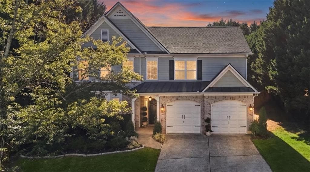 5 bedroom, 3 bathroom, 3,079 sq ft single family residence for sale at 211 Woodview Lane, Woodstock, GA 30188