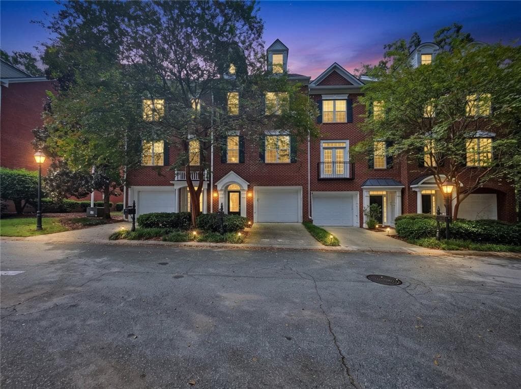 2 bedroom, 3 bathroom, 1,824 sq ft townhouse for sale at 1503 Waters Edge Trail, Roswell, GA 30075