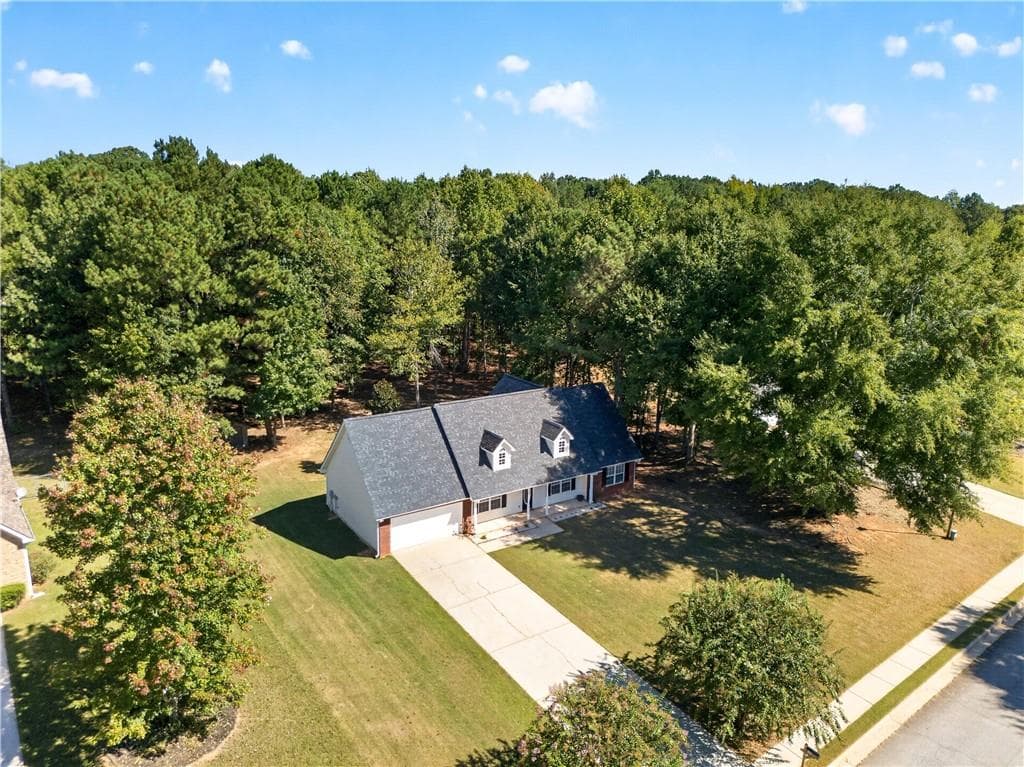3 bedroom, 2 bathroom, 1,532 sq ft single family residence for sale at 316 Cobb Court, Hampton, GA 30228