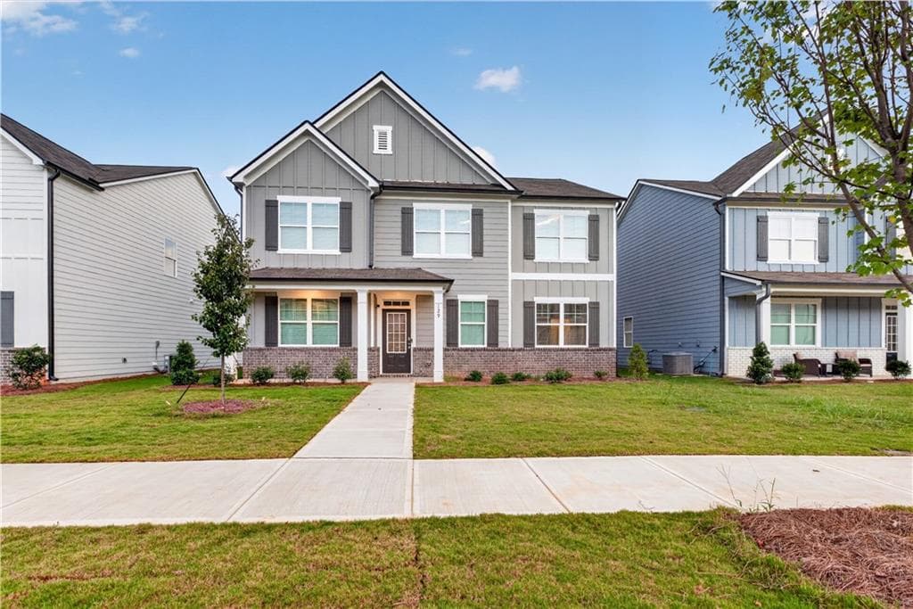 5 bedroom, 3 bathroom, 2,758 sq ft single family residence for rent at 129 King Village, Braselton, GA 30517 for $2,150 a month