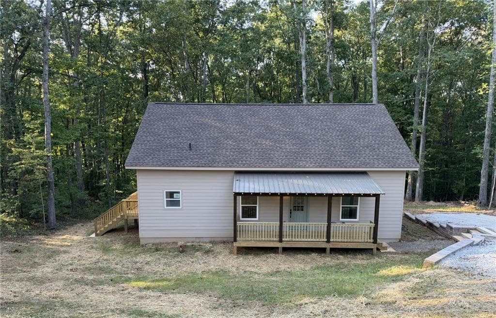 3 bedroom, 2 bathroom, 1,320 sq ft single family residence for sale at 604 Trump Court, Carrollton, GA 30116