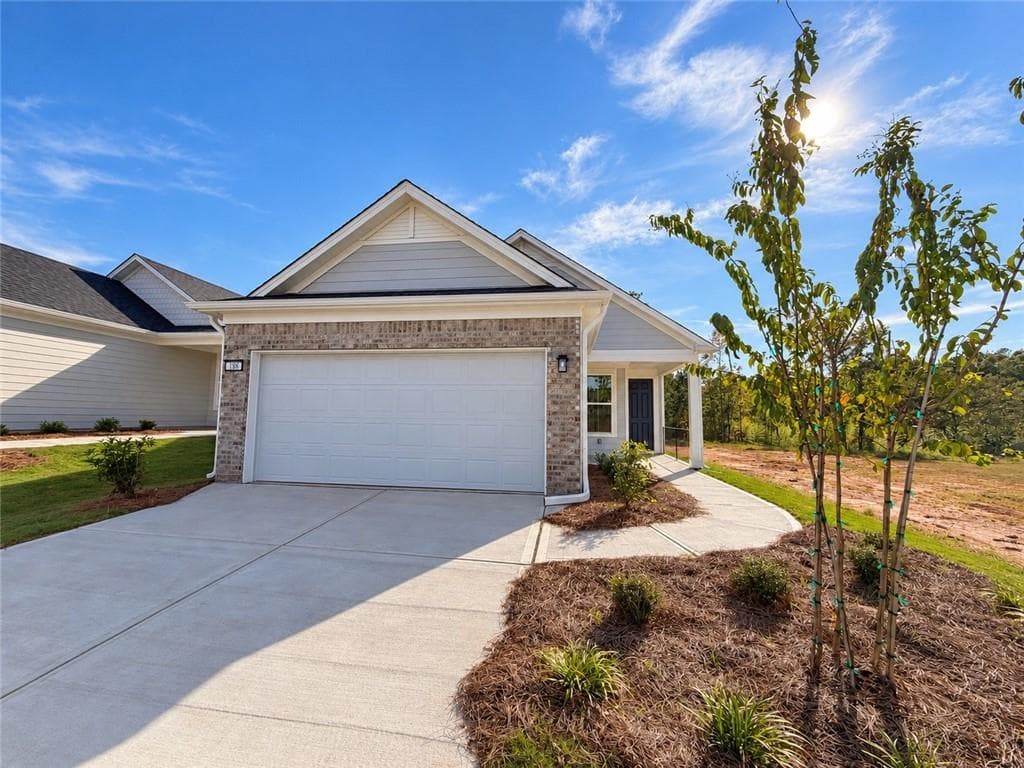 2 bedroom, 2 bathroom, 1,367 sq ft single family residence for sale at 188 Ravenna Drive, Griffin, GA 30223