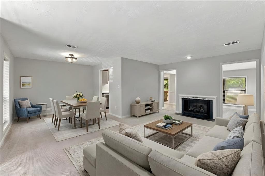 2 bedroom, 2 bathroom, 1,335 sq ft condominium for sale at 8740 Roswell Road 6D, Sandy Springs, GA 30350