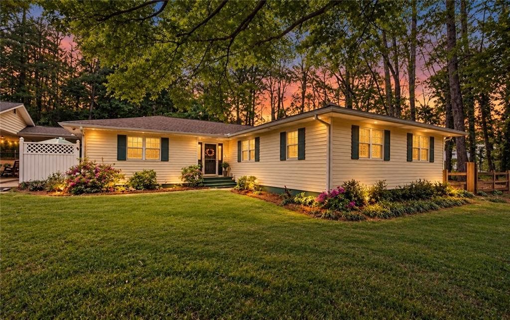 3 bedroom, 2 bathroom, 1,779 sq ft single family residence for sale at 1361 Villa Rica Road, Powder Springs, GA 30127