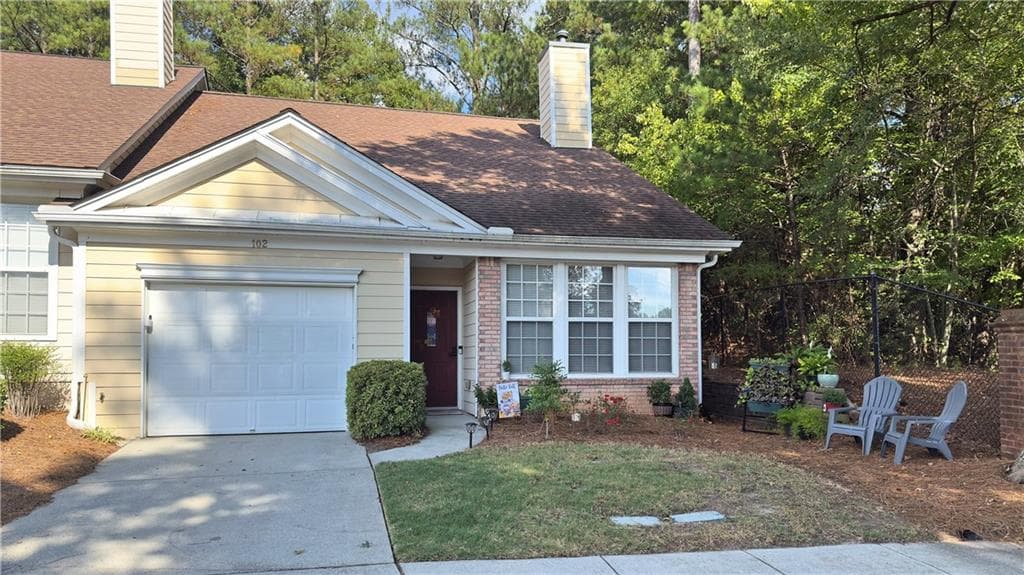2 bedroom, 2 bathroom, 1,354 sq ft townhouse for sale at 102 Camry Lane, Grayson, GA 30017