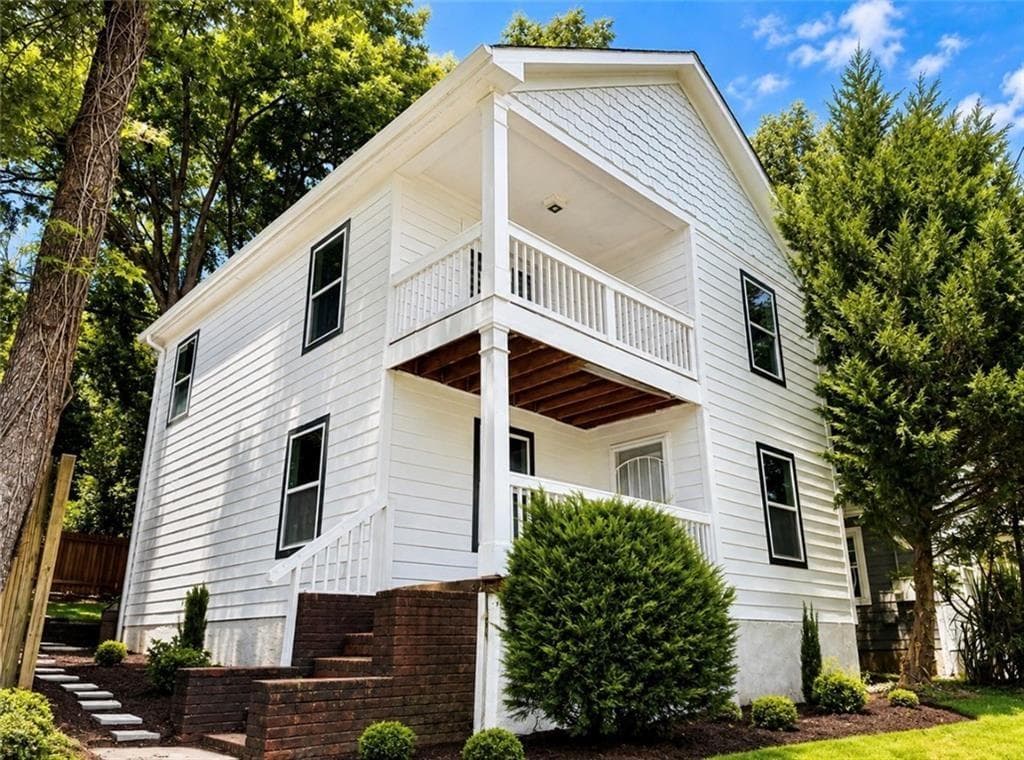 3 bedroom, 3 bathroom, 1,452 sq ft single family residence for sale at 1169 Mcdaniel Street, Atlanta, GA 30310