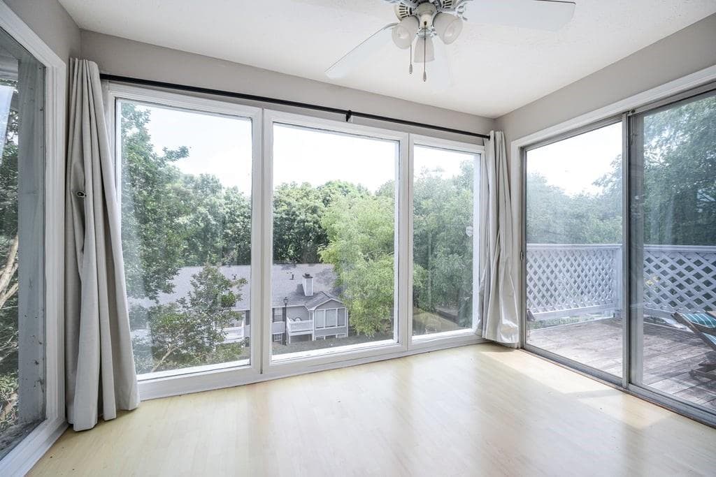 2 bedroom, 1 bathroom, 1,126 sq ft condominium for sale at 1104 Natchez Trace, Sandy Springs, GA 30350