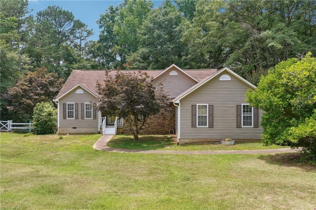 4 bedroom, 2 bathroom, 2,264 sq ft single family residence for sale at 115 Laney Court, Mcdonough, GA 30252