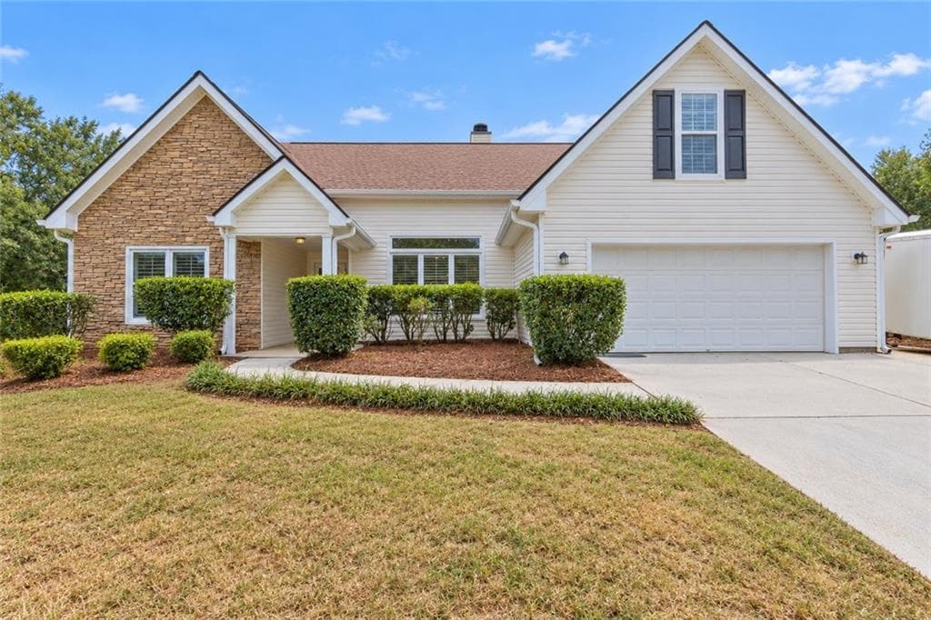 3 bedroom, 2 bathroom, 1,749 sq ft single family residence for sale at 80 Berkshire Keep, Covington, GA 30016