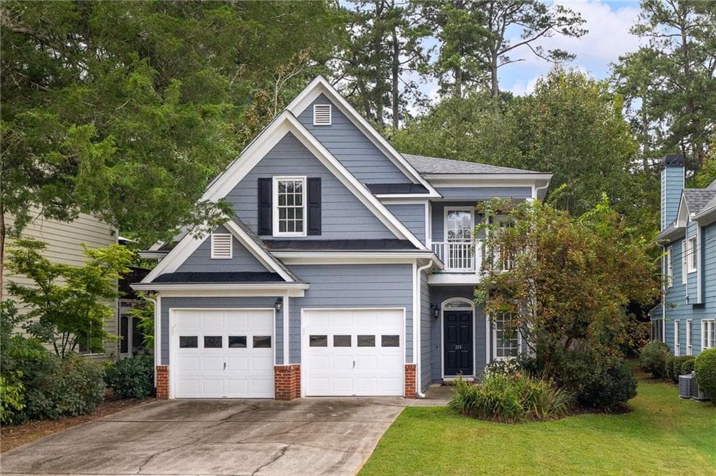 4 bedroom, 3 bathroom, 2,406 sq ft single family residence under contract at 320 Lockwood Terrace, Decatur, GA 30030