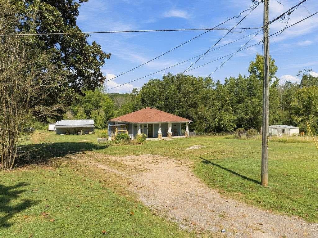 1 bedroom, 1 bathroom, 756 sq ft single family residence for sale at 1458 Old Cedartown Road, Lindale, GA 30147