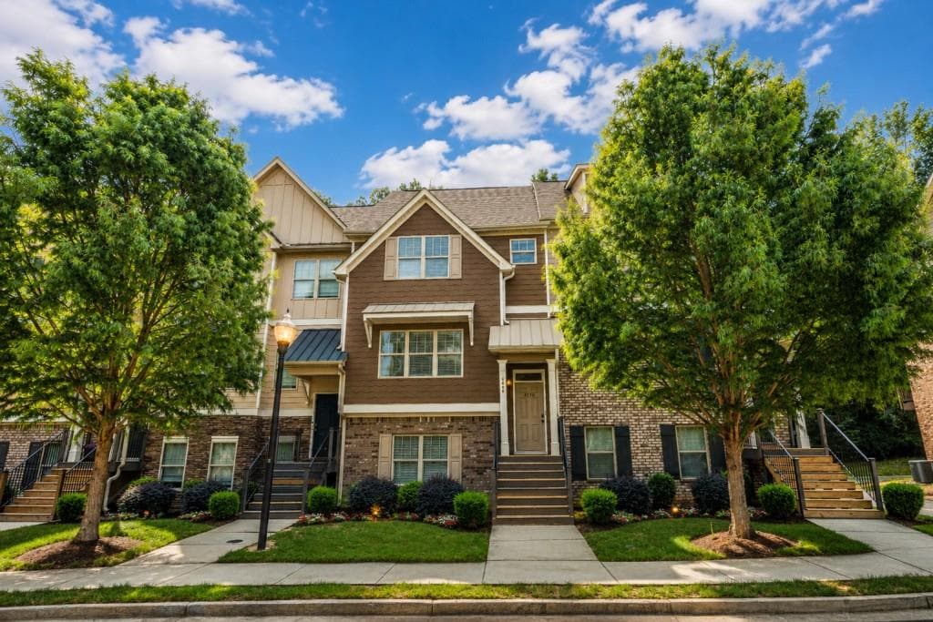 3 bedroom, 4 bathroom, 2,158 sq ft townhouse for sale at 4176 Integrity Way, Powder Springs, GA 30127
