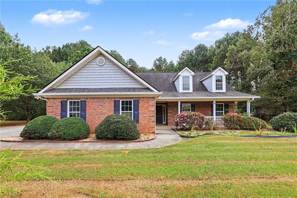 3 bedroom, 2 bathroom, 1,803 sq ft single family residence for sale at 2105 Raegan Court, Monroe, GA 30655