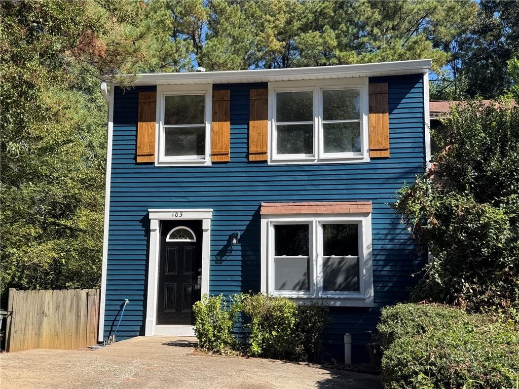 3 bedroom, 3 bathroom, 1,654 sq ft townhouse for rent at 103 Hamilton Trace, Marietta, GA 30068 for $2,100 a month