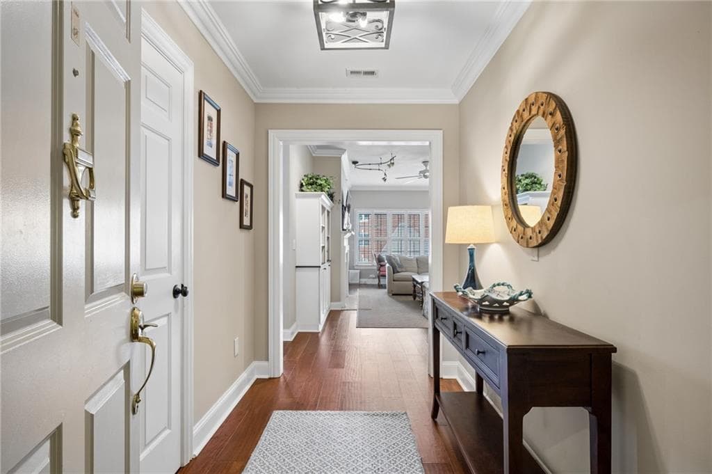 2 bedroom, 3 bathroom, 1,693 sq ft condominium for sale at 211 Colonial Homes Drive 1304, Atlanta, GA 30309
