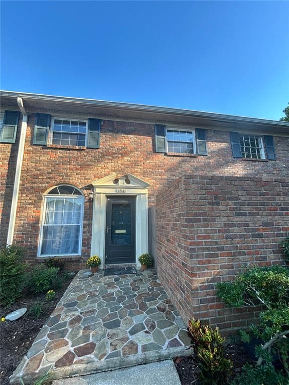 2 bedroom, 1 bathroom, 840 sq ft condominium for sale at 3541 Old Chamblee Tucker Road H, Atlanta, GA 30340
