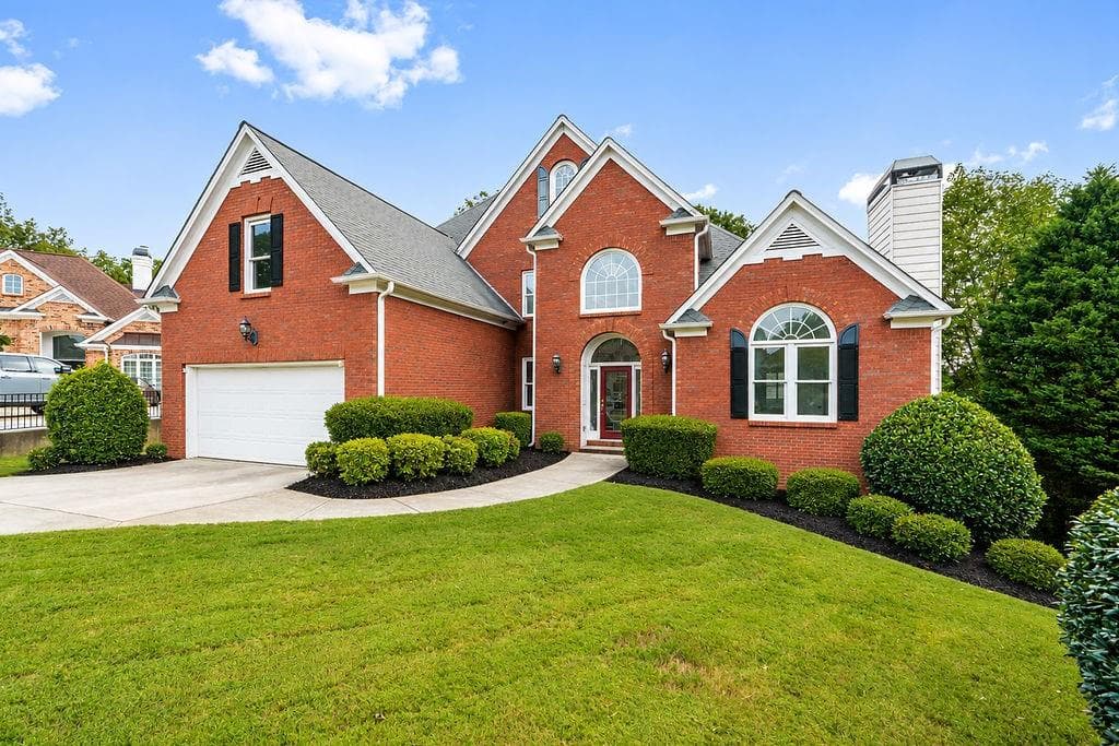 4 bedroom, 4 bathroom, 3,006 sq ft single family residence for sale at 2409 Vinings Oaks Court, Smyrna, GA 30082