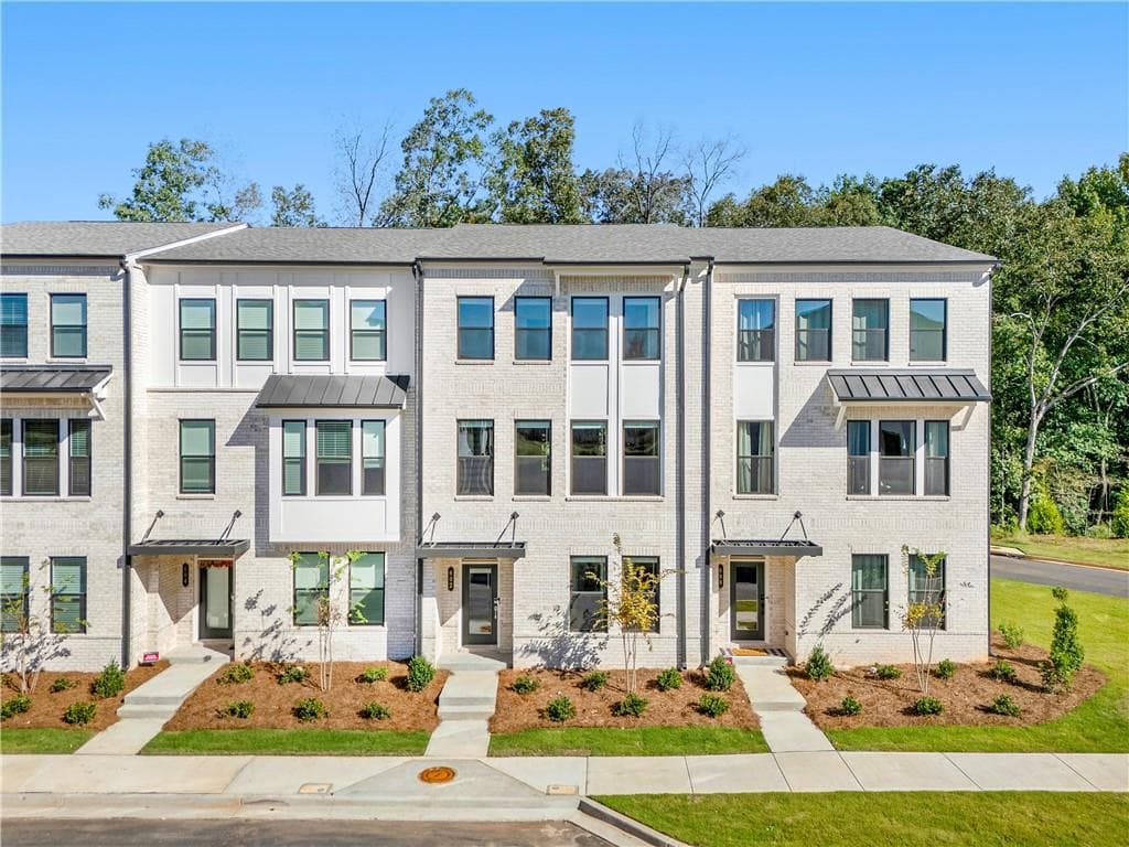 4 bedroom, 4 bathroom, 2,359 sq ft townhouse for rent at 602 Alder Creek, Cumming, GA 30040 for $2,900 a month