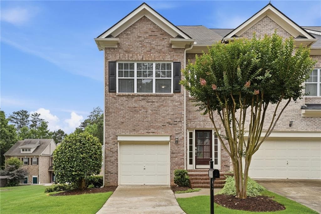 3 bedroom, 4 bathroom, 2,294 sq ft townhouse for sale at 1013 Firethorne Pass, Cumming, GA 30040