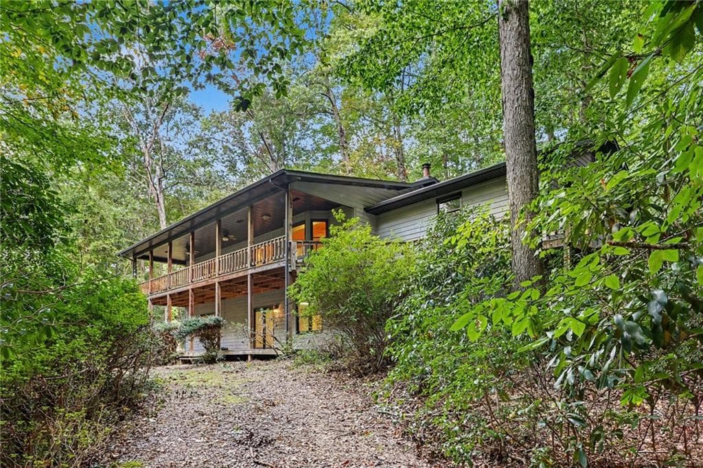 3 bedroom, 3 bathroom, 2,696 sq ft single family residence for sale at 241 Moss Cove Road, Blairsville, GA 30512