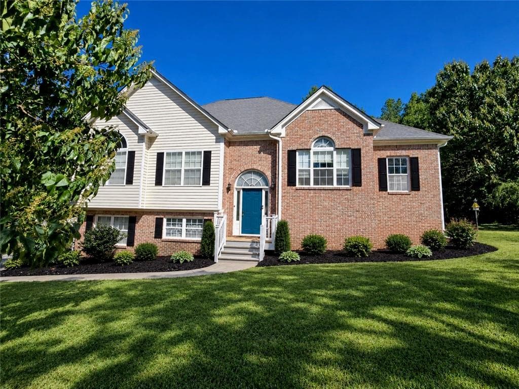 6 bedroom, 3 bathroom, 2,874 sq ft single family residence for sale at 8710 Wolf Creek Drive, Winston, GA 30187
