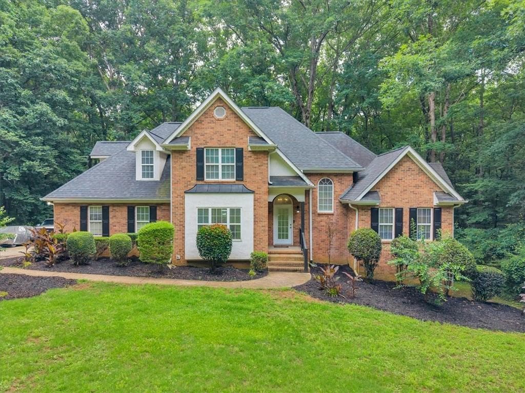 4 bedroom, 3 bathroom, 2,097 sq ft single family residence for sale at 75 Paradise Court, Mcdonough, GA 30252
