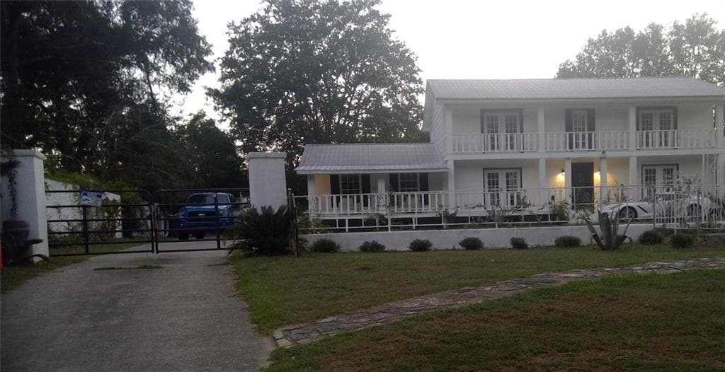 3 bedroom, 3 bathroom, 3,344 sq ft single family residence for sale at 1210 King Edward Drive, Dublin, GA 31021