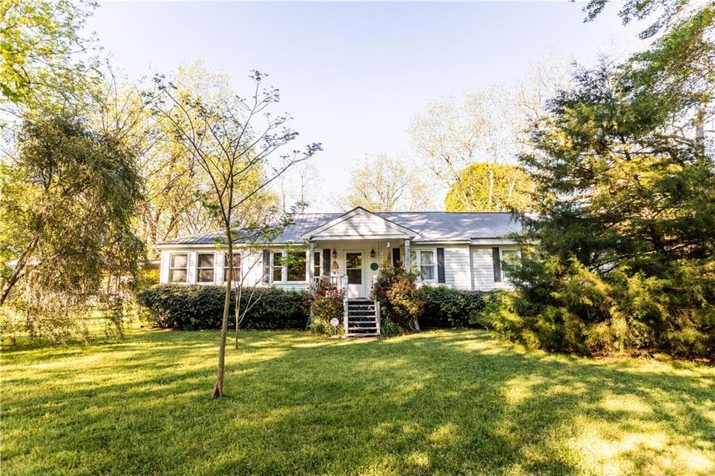 3 bedroom, 2 bathroom, 2,663 sq ft single family residence for sale at 116 E Fulton Street, Newborn, GA 30056