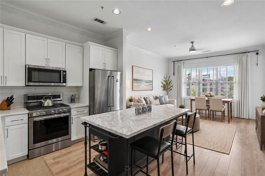1 bedroom, 1 bathroom, 916 sq ft condominium for sale at 625 Piedmont Avenue 3025, Atlanta, GA 30308