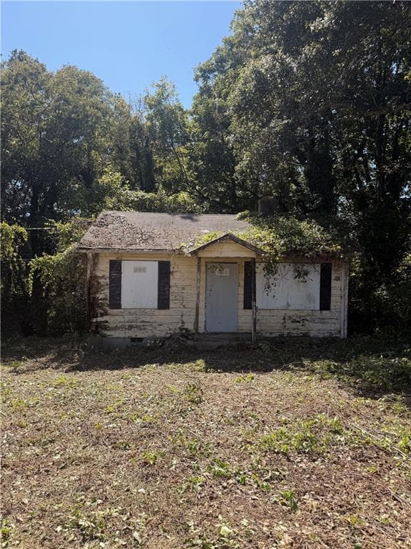 2 bedroom, 1 bathroom, 936 sq ft single family residence for sale at 194 Carver Circle, Atlanta, GA 30314