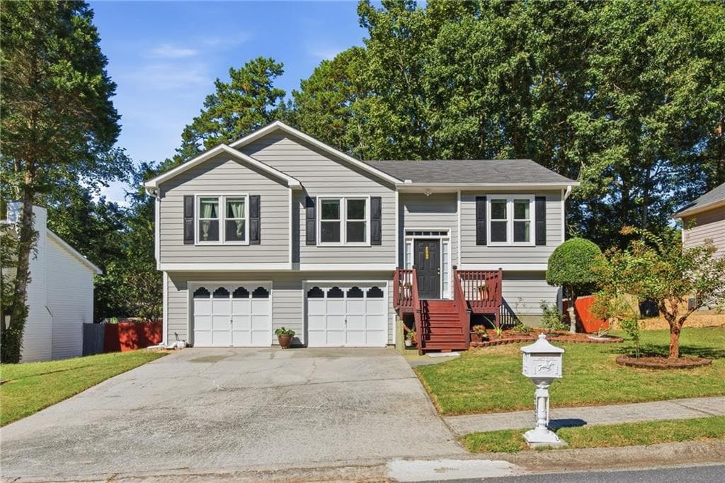 3 bedroom, 2 bathroom, 1,682 sq ft single family residence for sale at 480 Saddle Shoals Drive, Lawrenceville, GA 30046